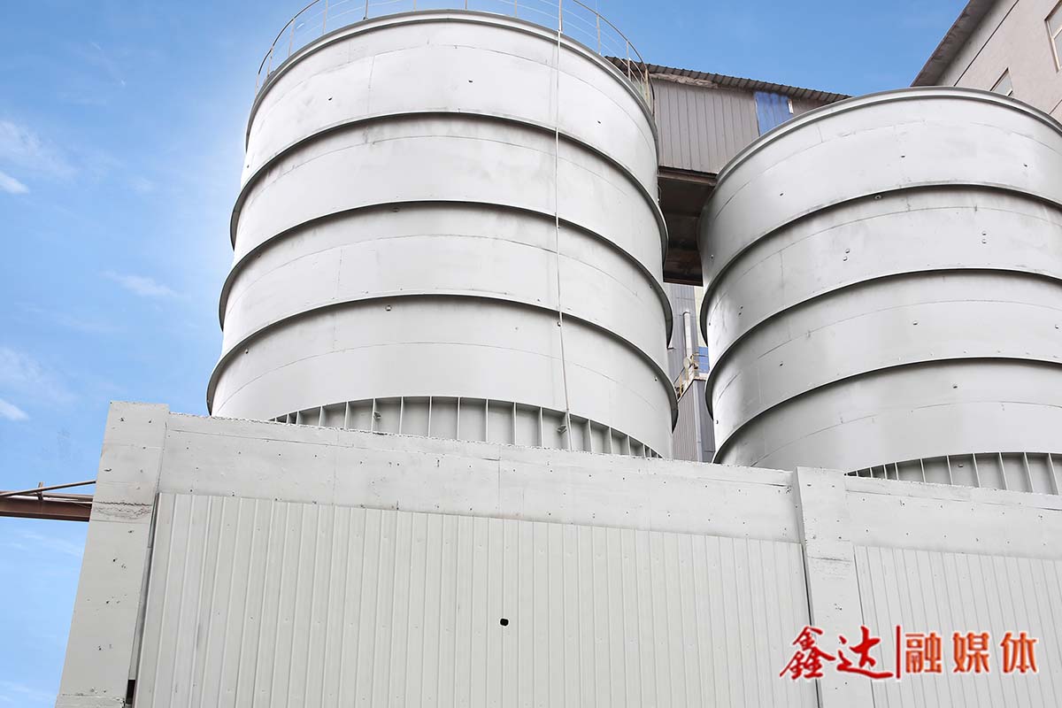 決戰(zhàn)全年勝丨精心“備餐”保高爐，原料廠奮斗號角正響亮！