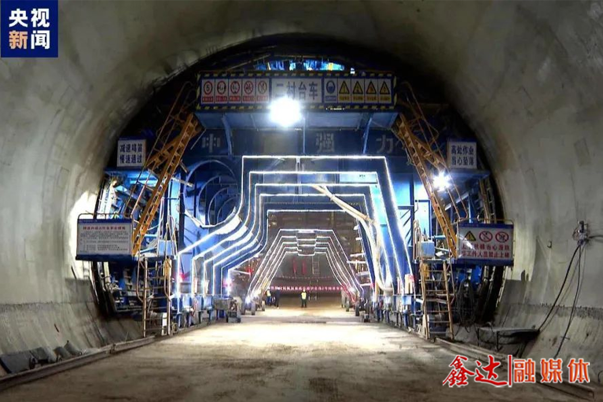搭乘幸?？燔?！鑫達(dá)工字鋼助建西成高鐵（甘肅段）！